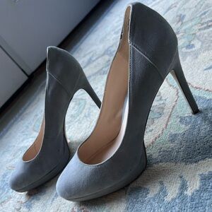 US 9.5 M Light Gray Suede Heels Platform Pumps Nine West